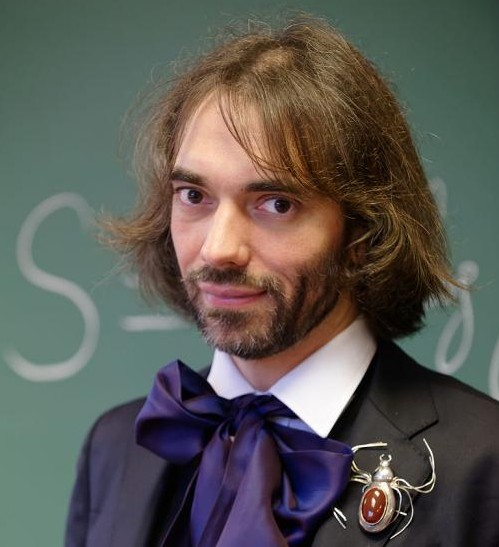 th photo villani